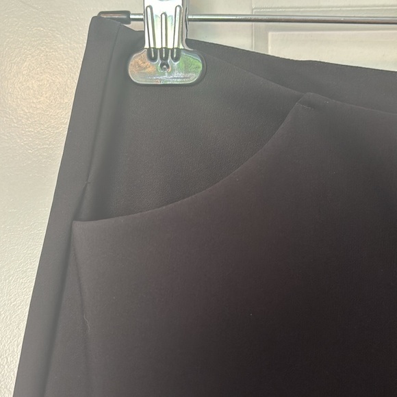 ✨ANY 2 FOR 15 ANY 3 FOR 20✨- NWOT Small Black Tassel Ankle Pants - Picture 5 of 8